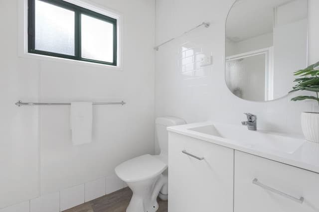 Deluxe Cabin (2BR) - Sleeps 6