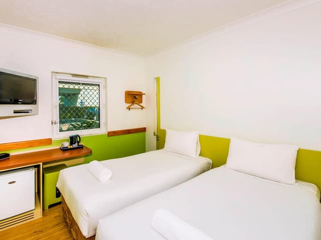 Room with Queen Bed and Bunk Bed