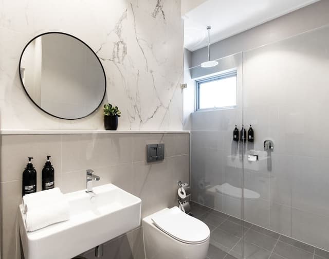Single Room (Shared Bathroom)