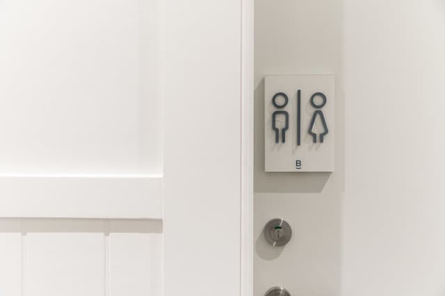 Single Room (Shared Bathroom)