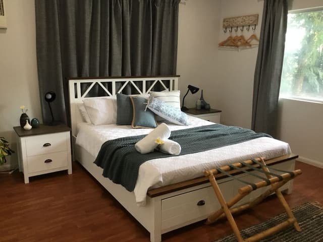 2 Bedroom Holiday Home