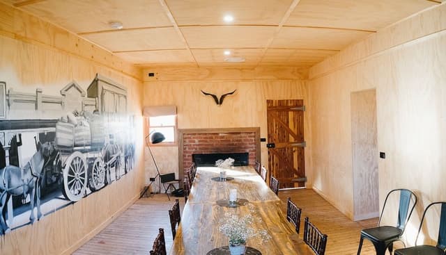 House, 6 Bedrooms
