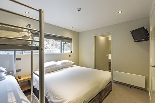 Panoramic Penthouse, 3 Bedrooms, Mountain View (3 King and 1 Bunk )