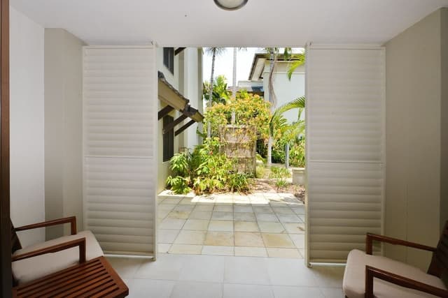 Deluxe Studio with Spa Bath