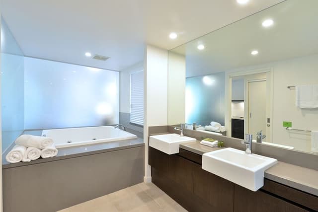 Deluxe Studio with Spa Bath