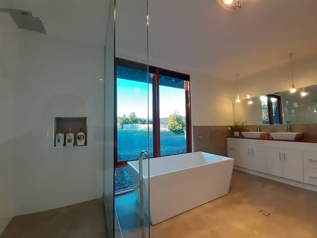 Luxury House, 7 Bedrooms, Waterfront View