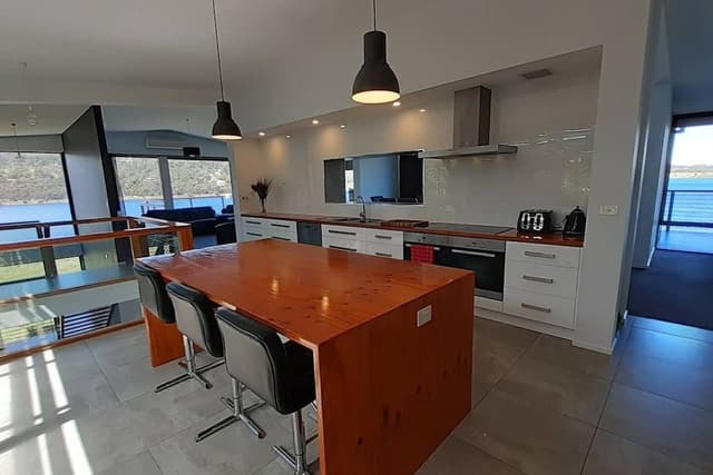 Luxury House, 7 Bedrooms, Waterfront View