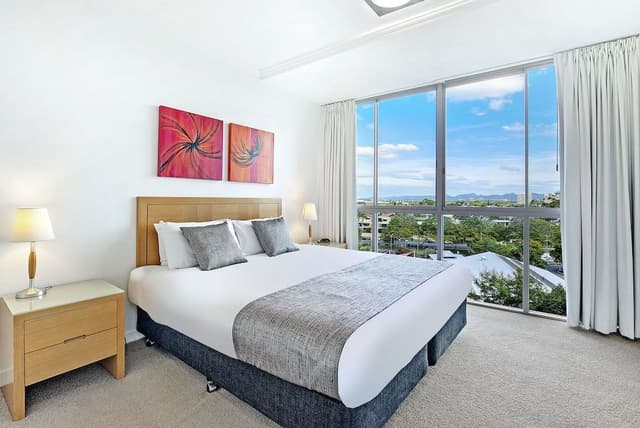 One Bedroom Apartment