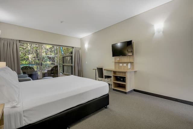 King Resort Hotel Room