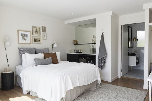 Queen Suite
