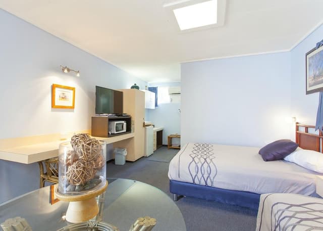Double and King Single room