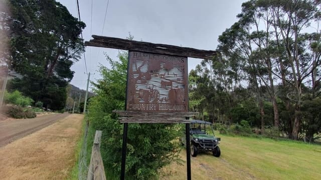 Traditional House, 3 Bedrooms, Valley View, Mountainside