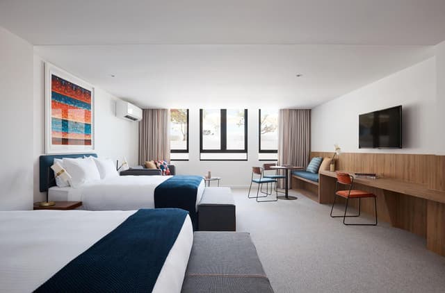 Studio Suite Twin