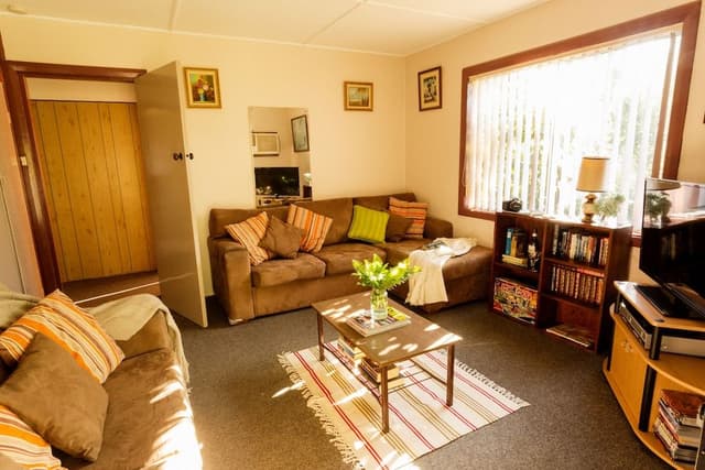 House, 2 Bedrooms, 2 Bathrooms