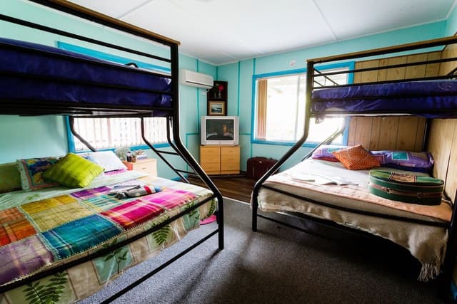 House, 2 Bedrooms, 2 Bathrooms