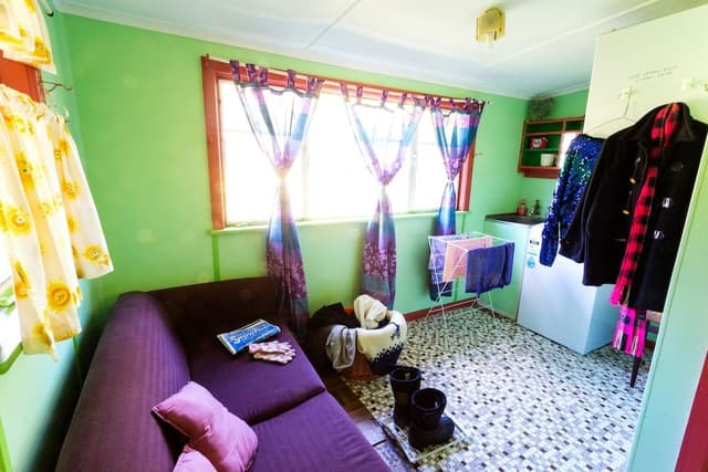 House, 2 Bedrooms, 2 Bathrooms
