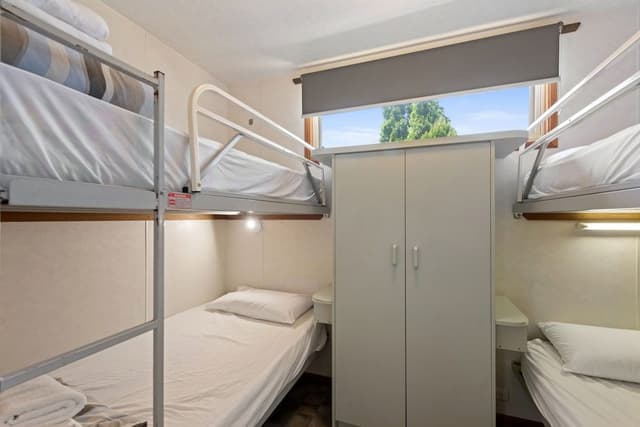 Standard 2 Bedroom Cabin - Sleeps 5