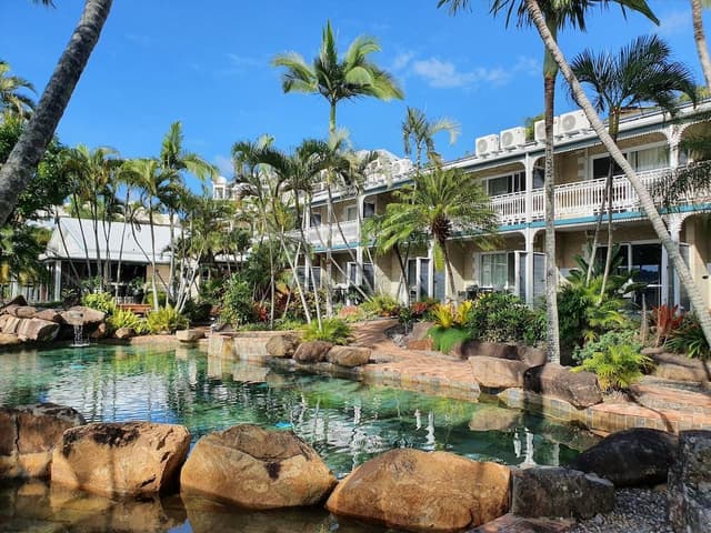 Poolside King Room