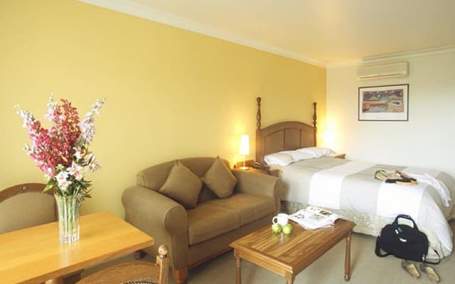 Standard Room, Multiple Beds, Non Smoking