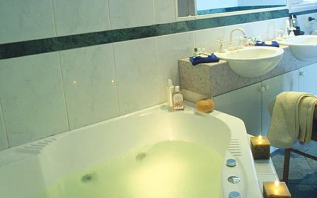 Executive Room, 1 King Bed, Non Smoking, Jetted Tub