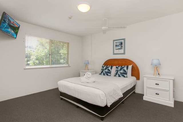 2 Bedroom Seaview Apartment