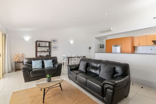 2 Bedroom Seaview Apartment