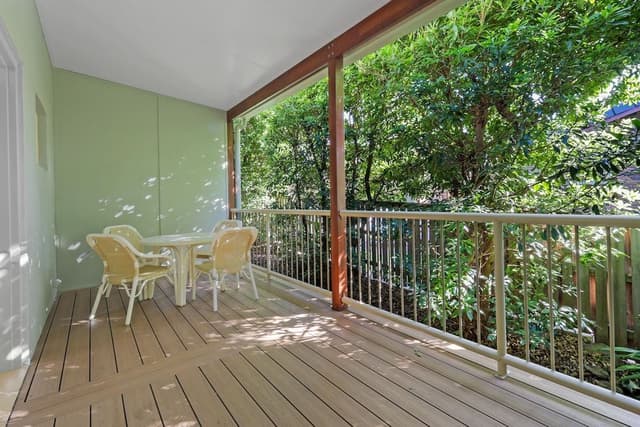 1 Bedroom Loft Apartment