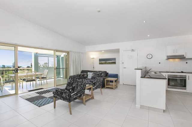 2 Bedroom Seaview Apartment