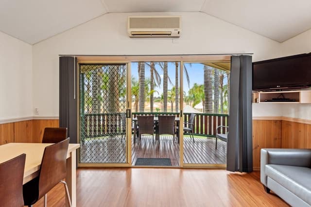 Superior 2 Bedroom Poolside Cabin