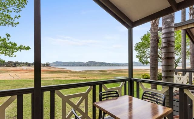 Superior 2 Bedroom Cabin - Sleeps 5