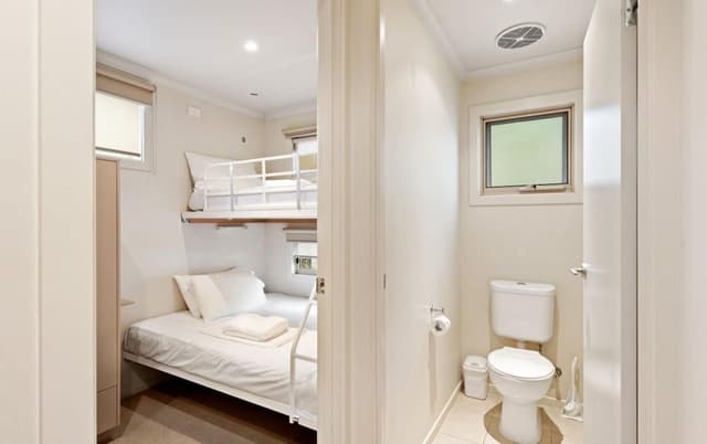 Deluxe 3 Bedroom Duplex Cabin
