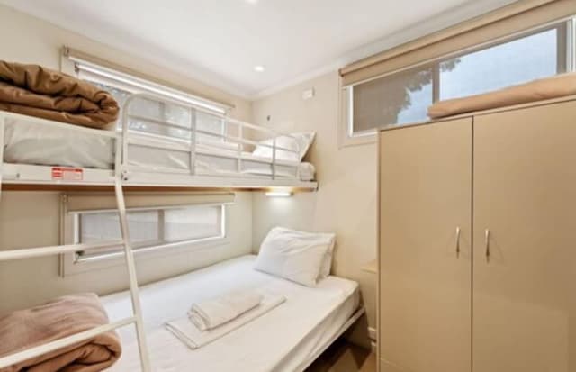 Deluxe 3 Bedroom Duplex Cabin