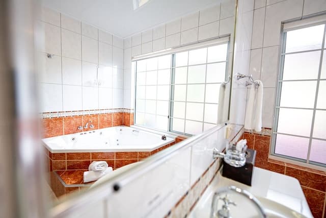 2 Bedroom Cottage