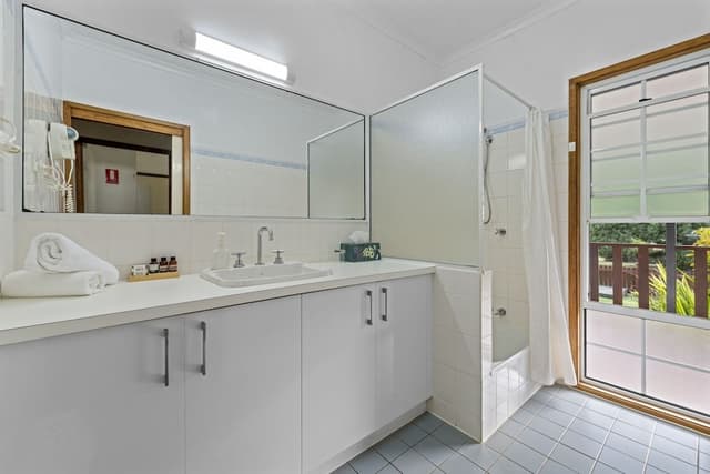 3 Bedroom Cottage