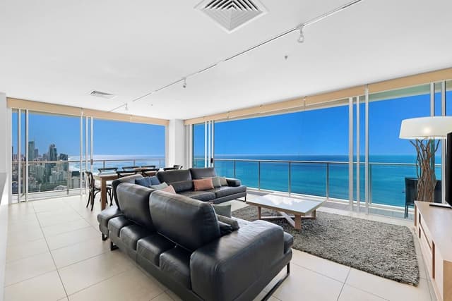 Four Bedroom Ocean View Apartment