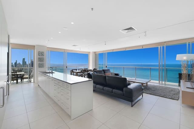 Four Bedroom Ocean View Apartment