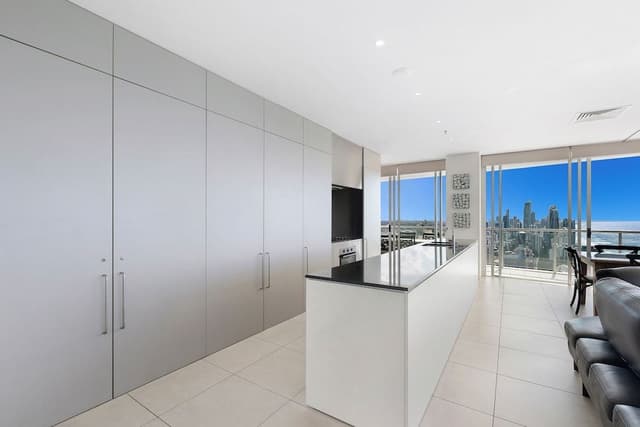 Four Bedroom Ocean View Apartment