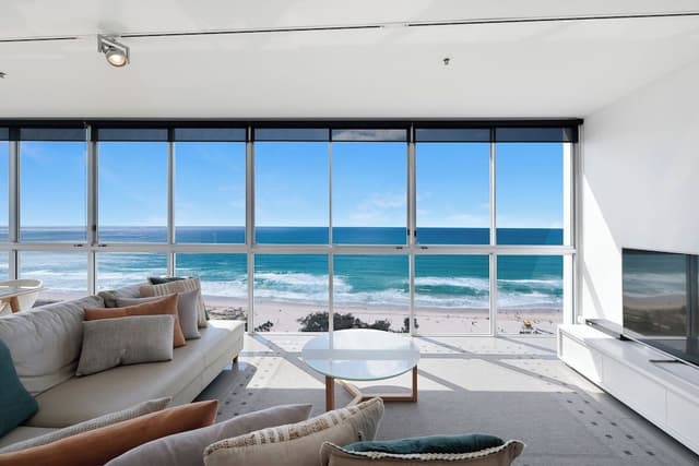 Three Bedroom Ocean View Apartment