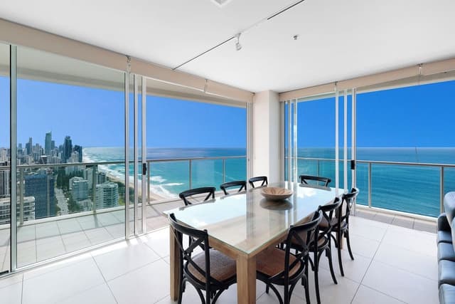 Four Bedroom Ocean View Apartment