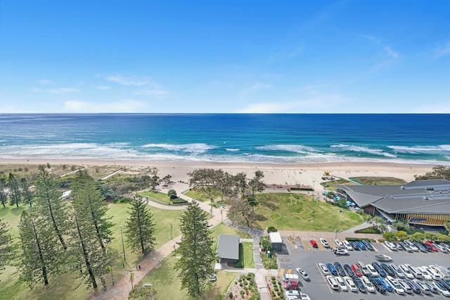 Three Bedroom Ocean View Apartment