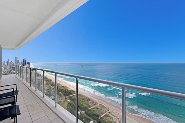 Four Bedroom Ocean View Apartment