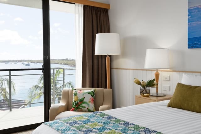 Water View King Room