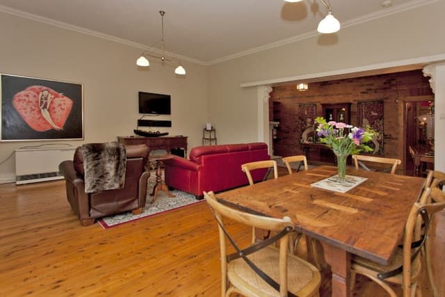 House, 2 Bedrooms
