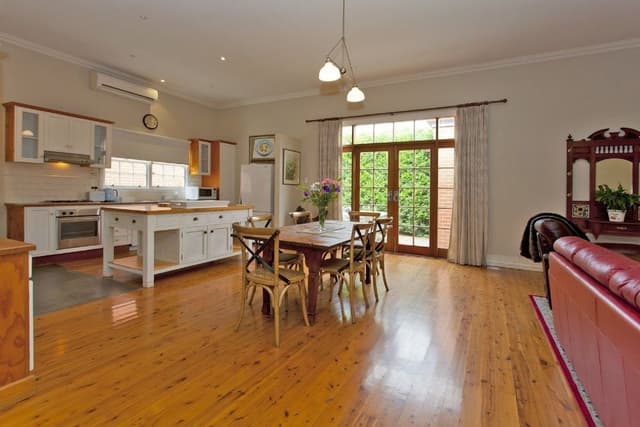 House, 2 Bedrooms