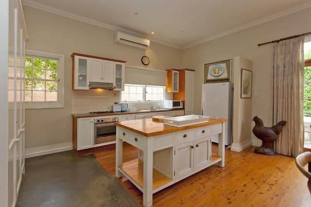 House, 2 Bedrooms