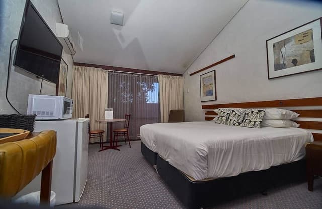 Executive King Room