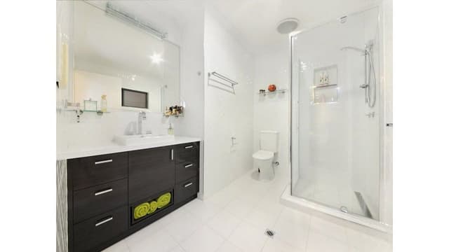 House, 4 Bedrooms