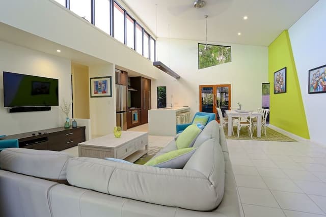 House, 4 Bedrooms