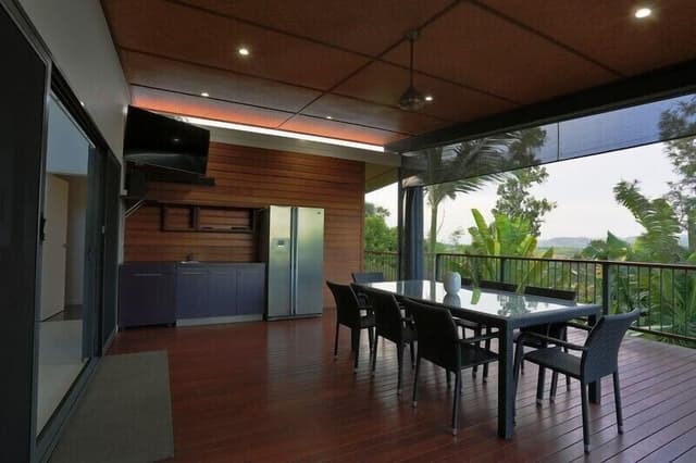 House, 4 Bedrooms