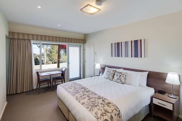 Executive King Room